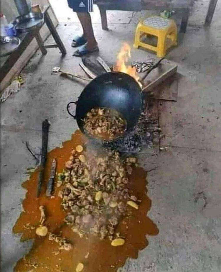 Makanan tumpah (instagram.com/62dagelan)