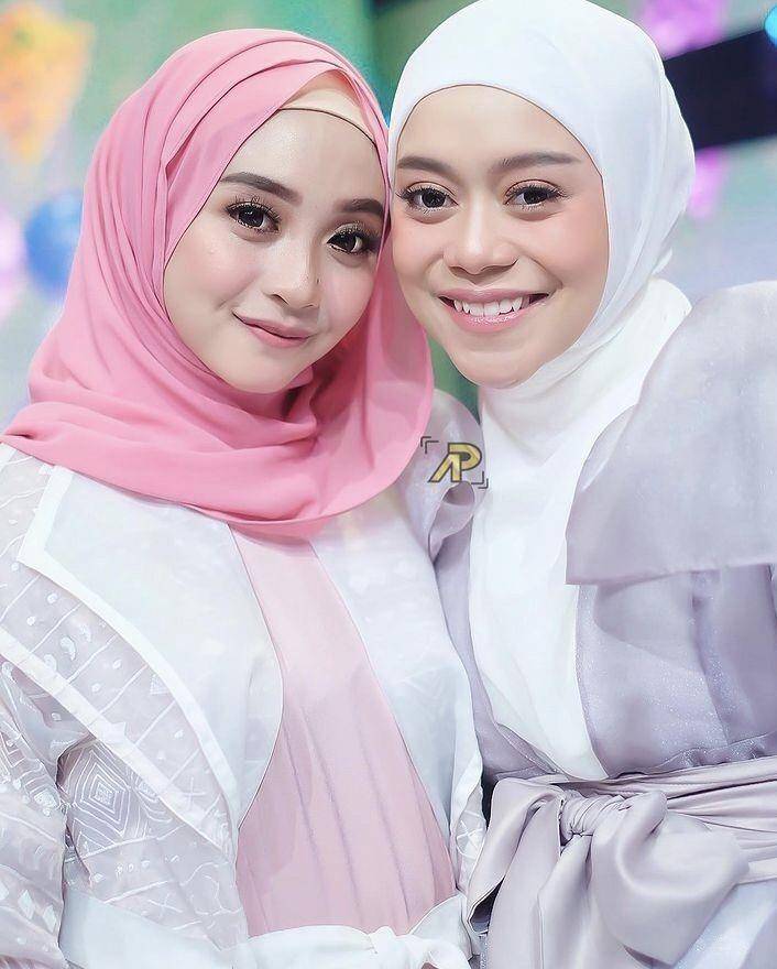sahabat artis di face reveal baby L (instagram.com/eganoviantika98)