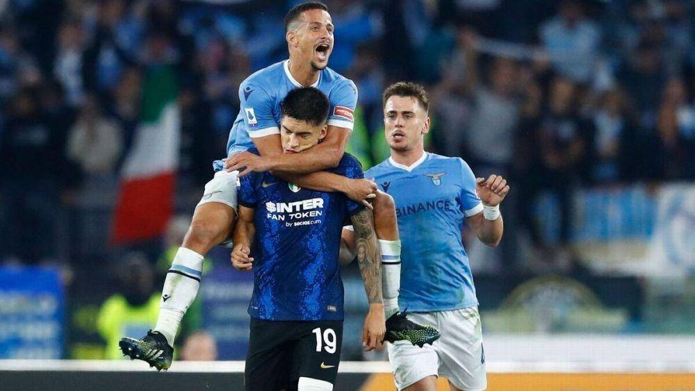 Inter Milan melawan Lazio. (spiegel.de).