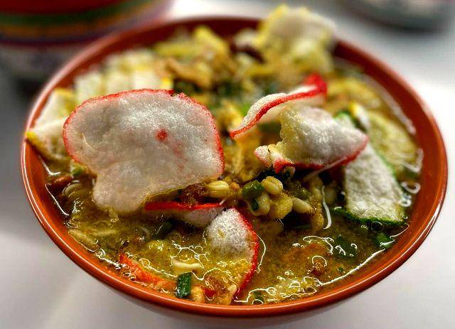 soto sokaraja (instagram.com/tini_boe)