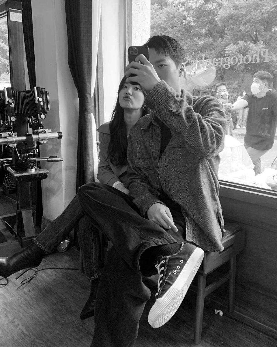 Song Hye Kyo dan Jang Ki Yong di balik layar Now, We Are Breaking Up (instagram.com/nowwearebreakingup_official)