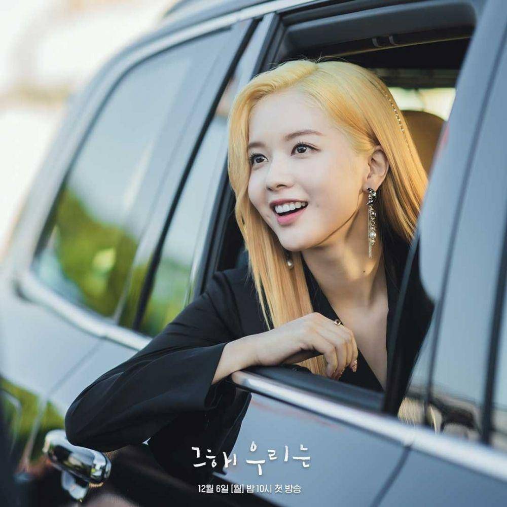 Roh Jeong Eui di Our Beloved Summer (instagram.com/sbsdrama.official)