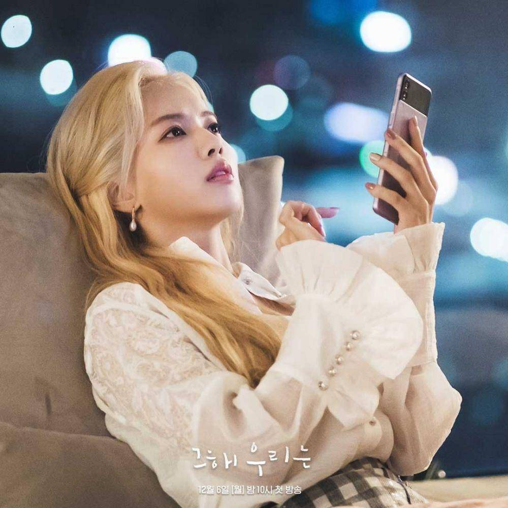 Roh Jeong Eui di Our Beloved Summer (instagram.com/sbsdrama.official)