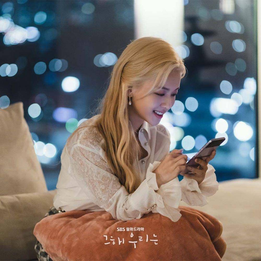 Roh Jeong Eui di Our Beloved Summer (instagram.com/sbsdrama.official)