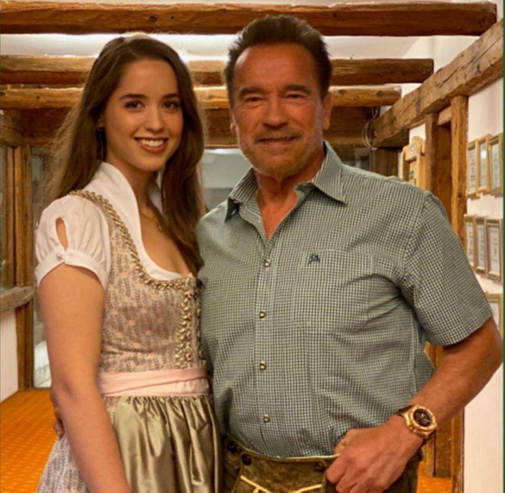 Arnold Schwarzenegger bersama anak (instagram.com/schwarzenegger)