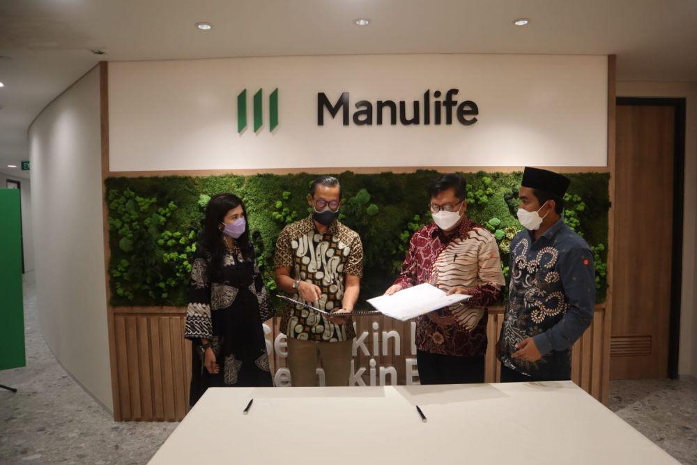 Manulife Indonesia dan IPB Kerja Sama Penyaluran Wakaf