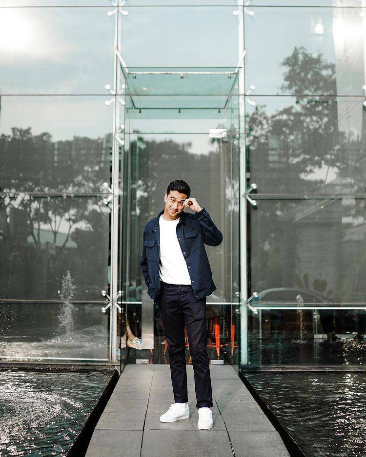 Ide padu padan kasual ala Ibrahim Risyad (instagram.com/ibrhmrsyd)