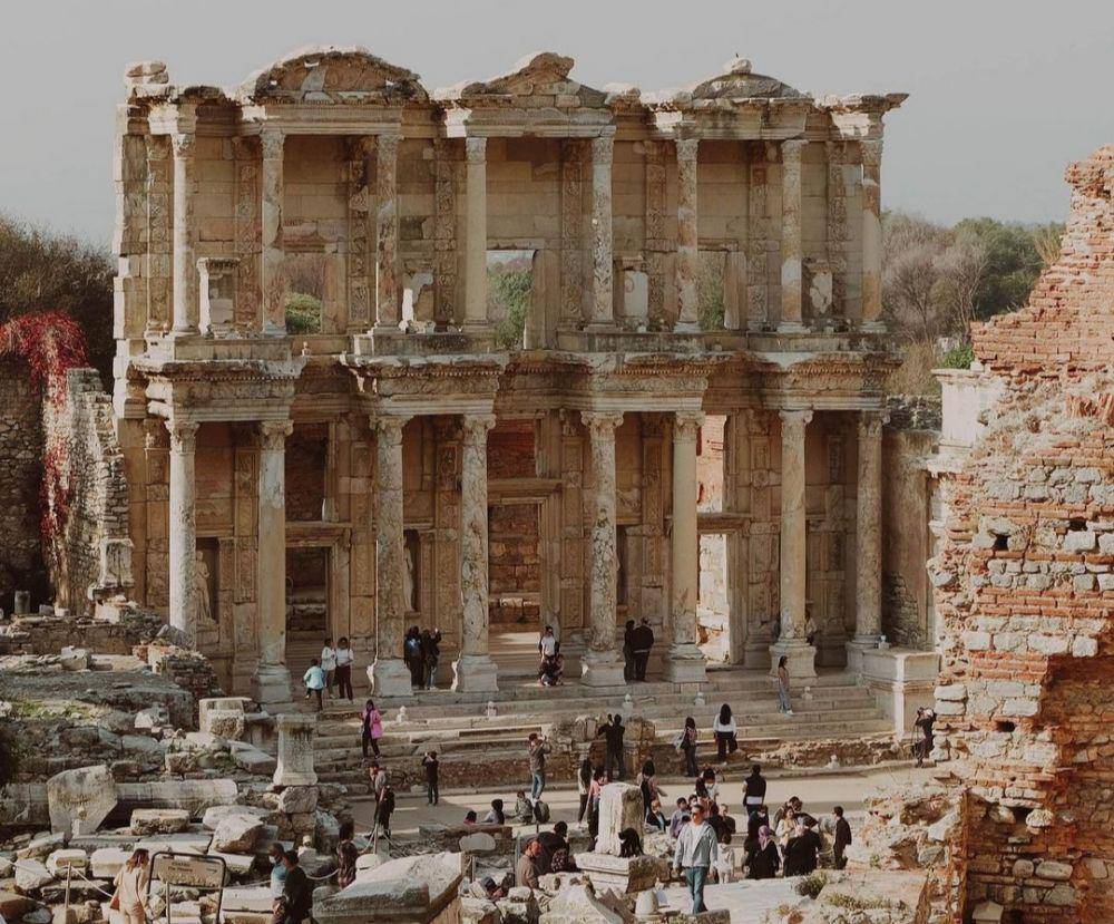 Ephesus (instagram.com/ayasfr)