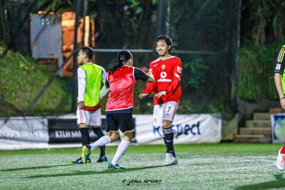 potret Pamungkas saat bermain sepak bola (instagram.com/pamunqkas)