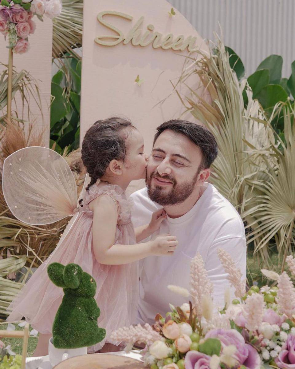 Irvan Farhad dan buah hati (instagram.com/defarhad)