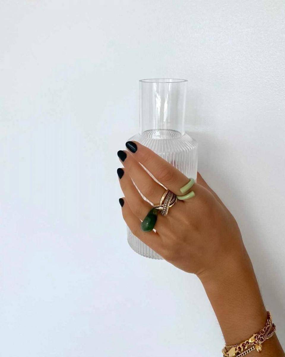 ilustrasi nail art (instagram.com/glosslab)