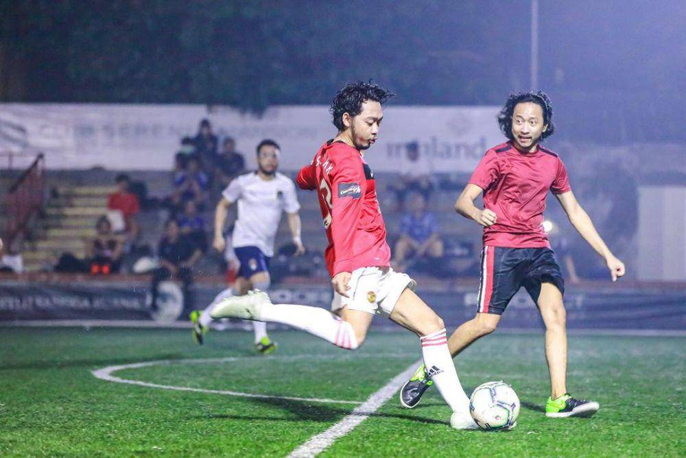 potret Pamungkas saat bermain sepak bola (instagram.com/pamunqkas)