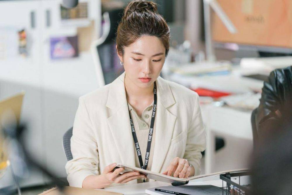 Shin Ha Young di drama Now We Are Breaking Up (Dok. SBS/Now We Are Breaking Up)