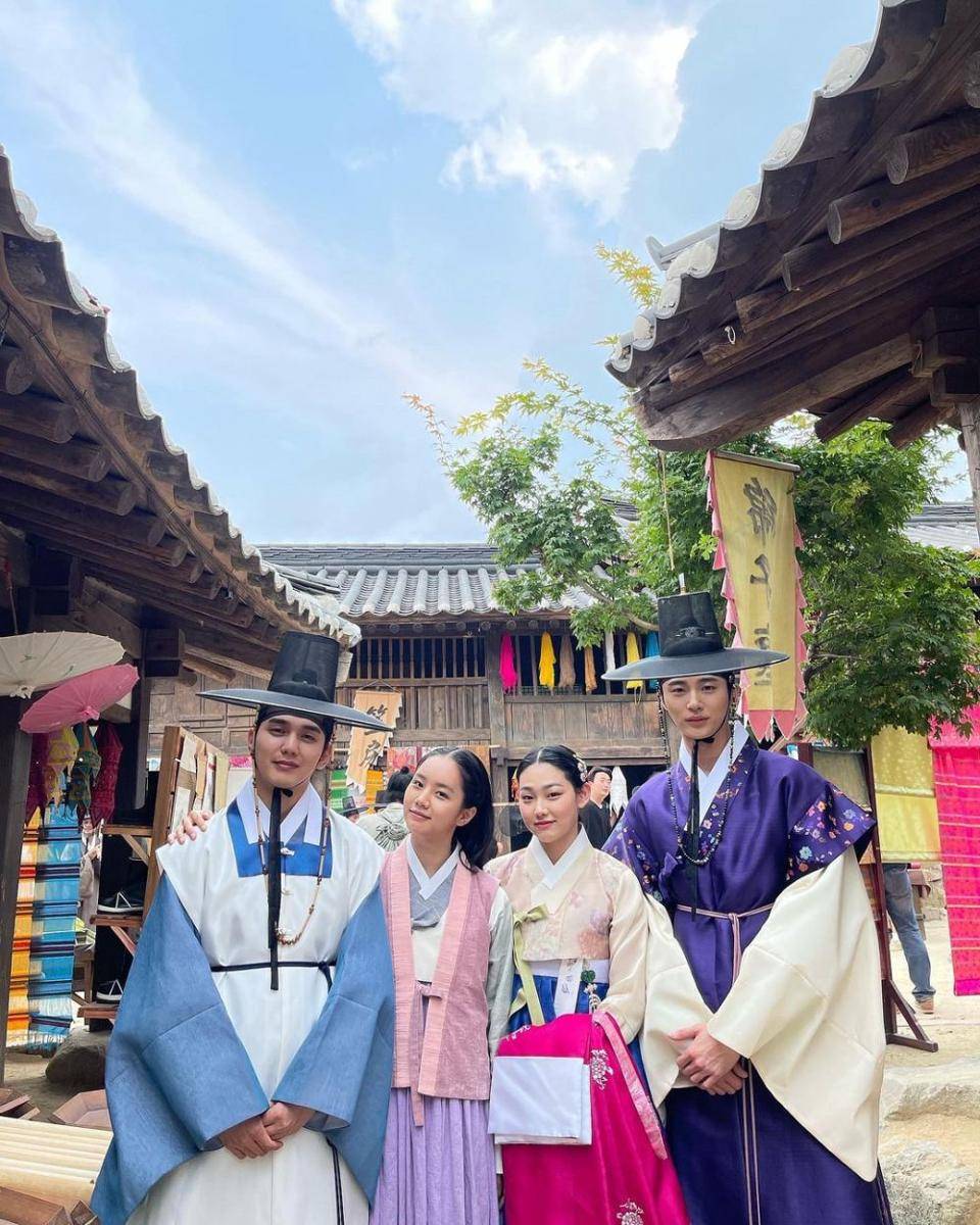 potret di balik layar drama Moonshine (instagram.com/hyeri0609)