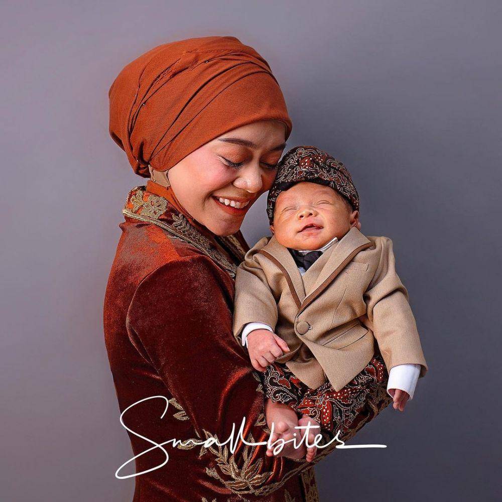 pemotretan newborn baby Leslar (instagram.com/rittarrajagukguk)