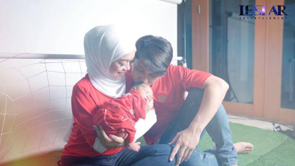 pemotretan newborn baby Leslar (youtube/Leslar Entertainment)