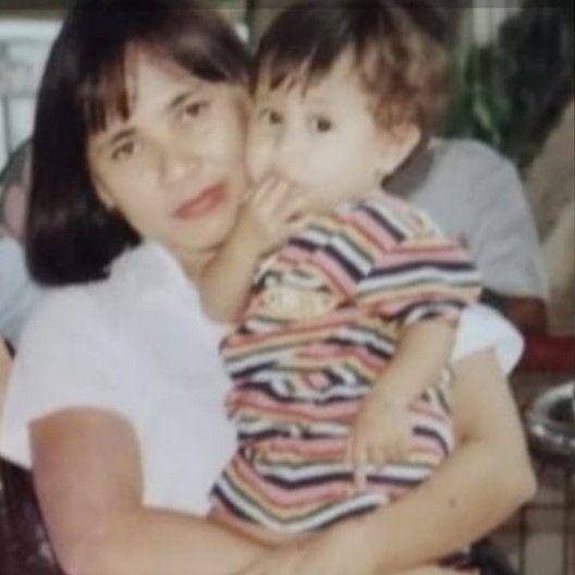 masa kecil Prilly Latuconsina (instagram.com/ullydjulita02)