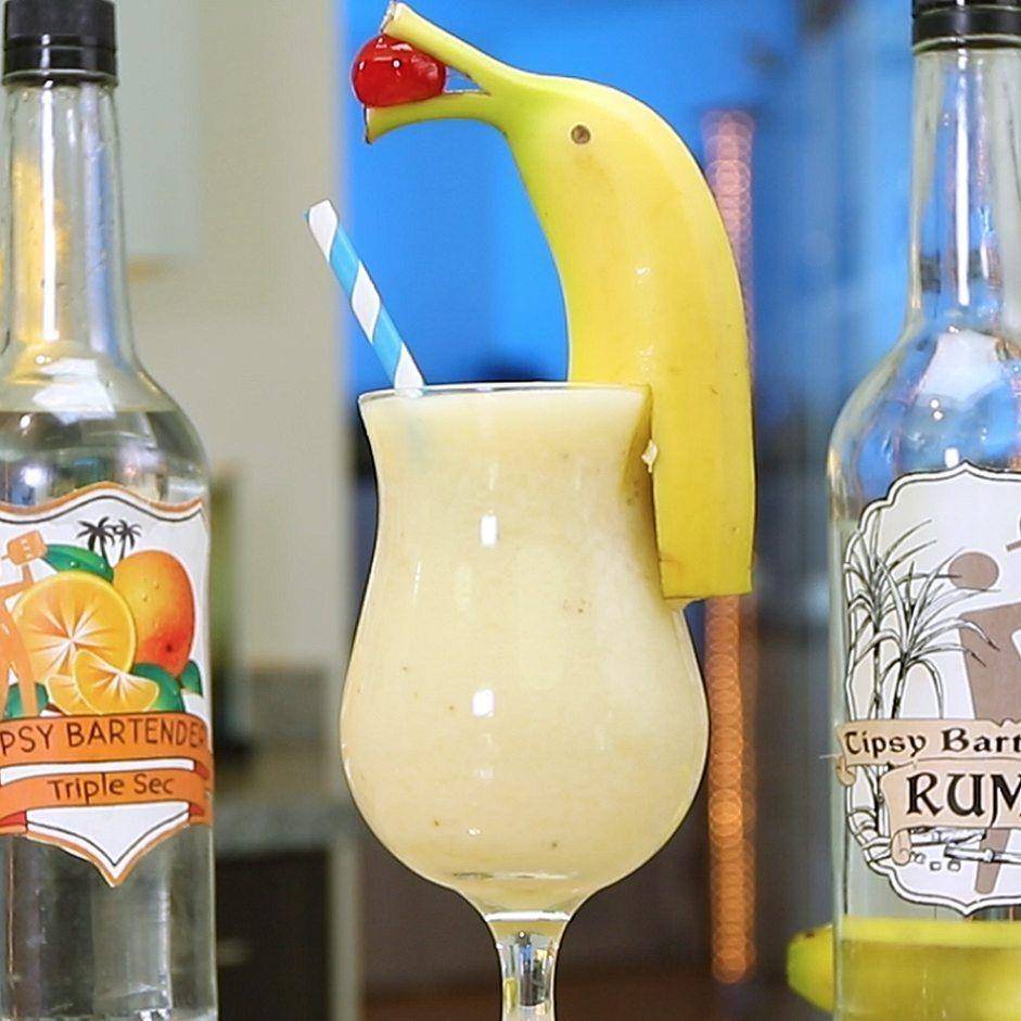 Banana daiquiri (pinterest.com/tipsybartender)