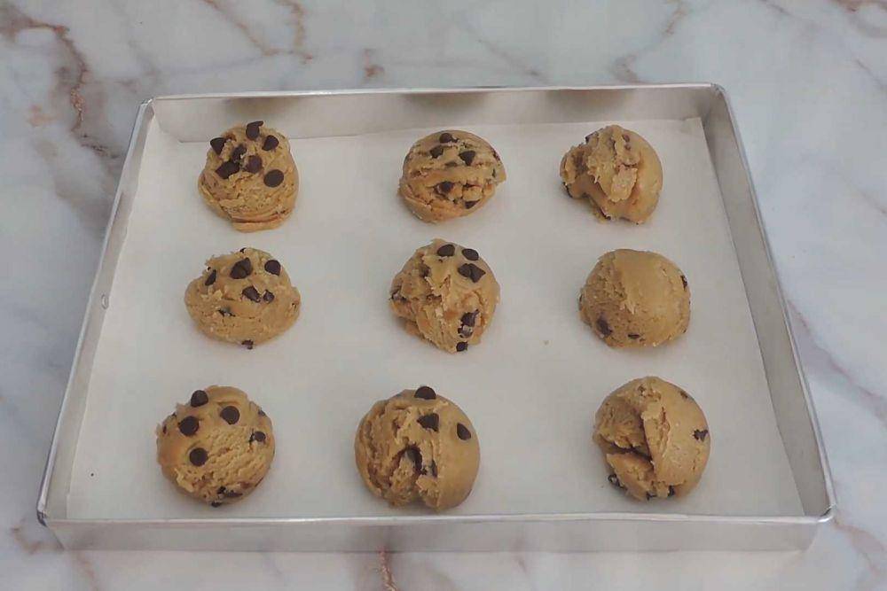 adonan cookies pisang (youtube.com/Saras Shayk)