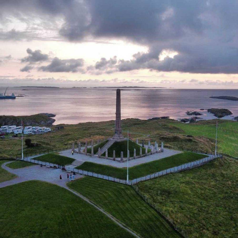 Haraldshaugen (instagram.com/drone_top_view)