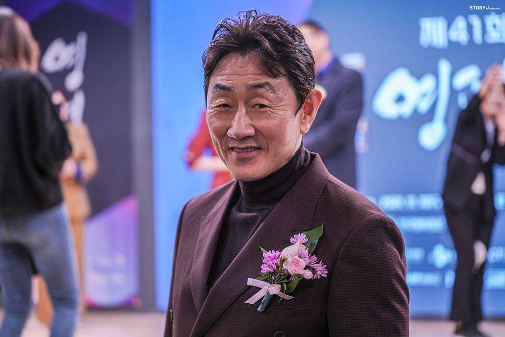 Heo Jun Ho (post.naver.com/STORYJCompany)