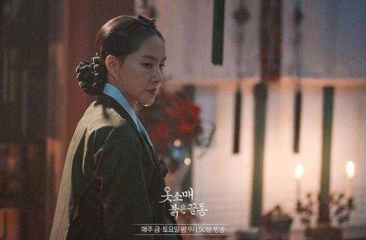 cuplikan adegan drama The Red Sleeve (dok. MBC/The Red Sleeve)