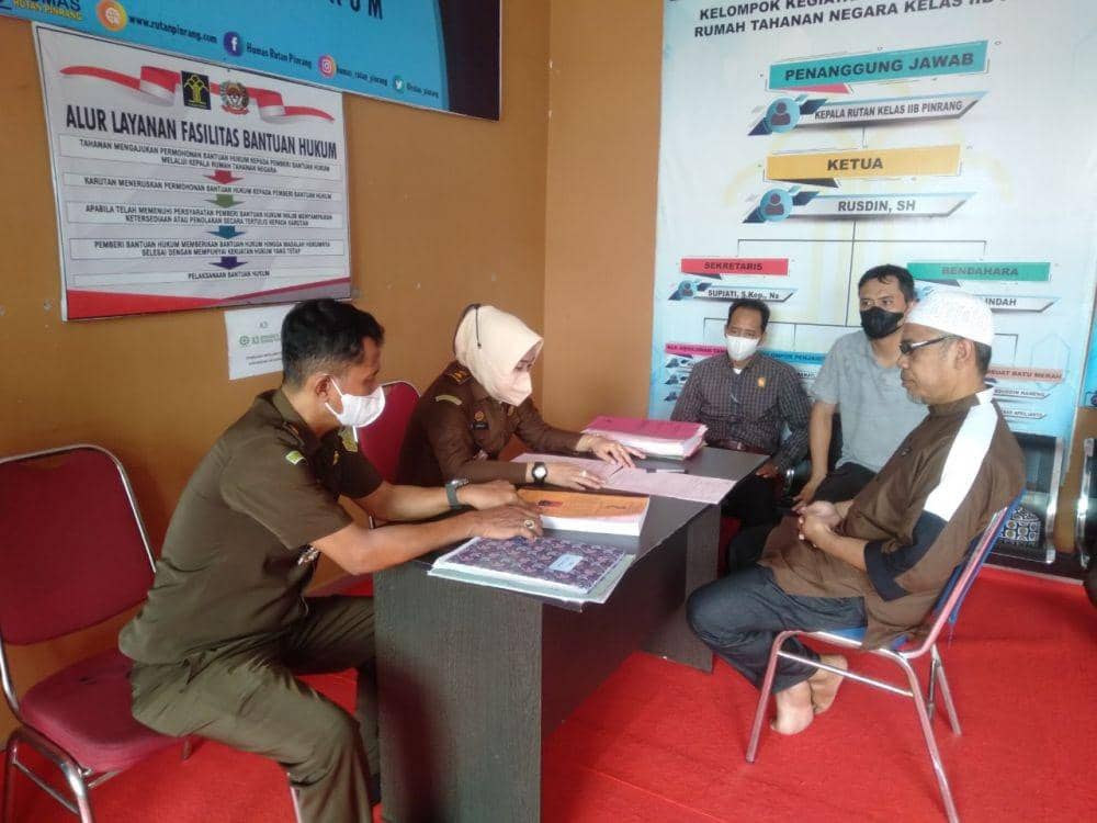Berkas Tersangka Pimpinan Pesantren Cabul Diserahkan ke Kejaksaan