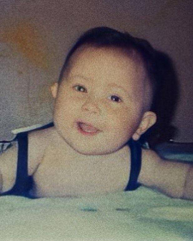 masa kecil Prilly Latuconsina (instagram.com/prillylatuconsina96)