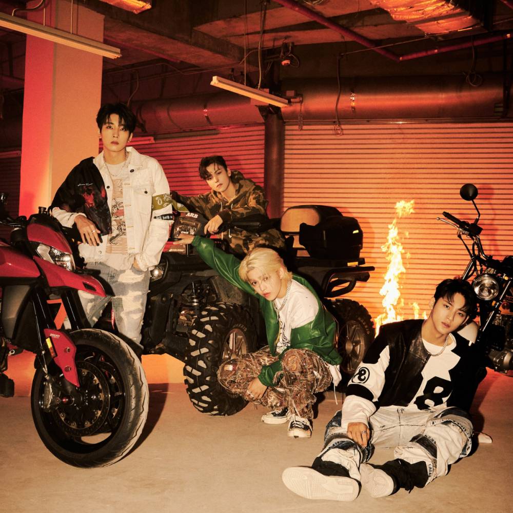 Anggota Hip Hop Unit SEVENTEEN dalam pemotretan album ATTACCA (twitter.com/pledis_17)