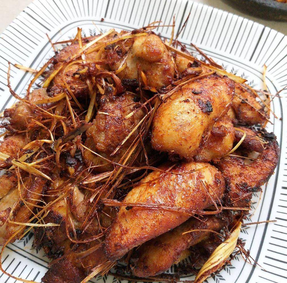 ilustrasi ayam serai ketumbar (instagram.com/dhy_kitchenworld)