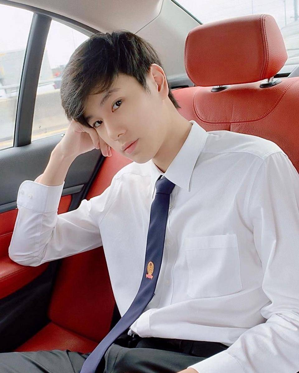 Phuwin Tangsakyuen (instagram.com/phuwintang)