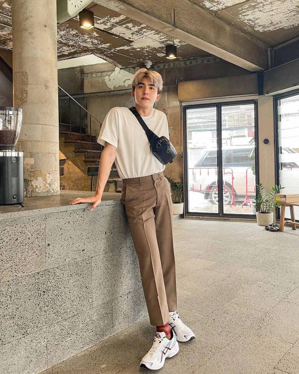 earth tone outfit ala Boom Jiratpisit (instagram.com/bxxm_jj)