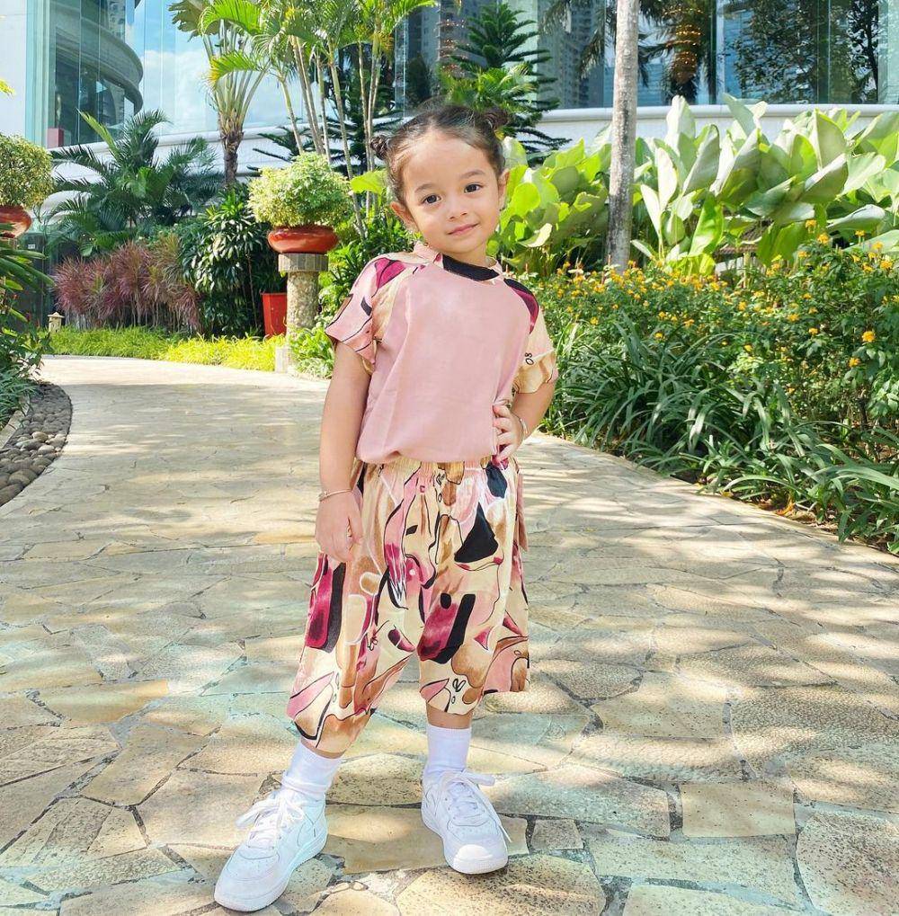 potret anak Fairuz A Rafiq (instagram.com/fairuzarafiq)
