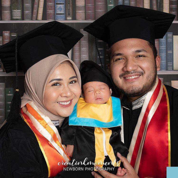 Kesha Ratuliu dan keluarga (instagram.com/adhipermana_)