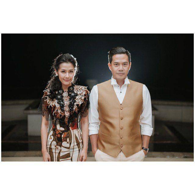 Gaya kondangan Ardina Rasti dan Arie Andika (instagram.com/ardinarasti6)