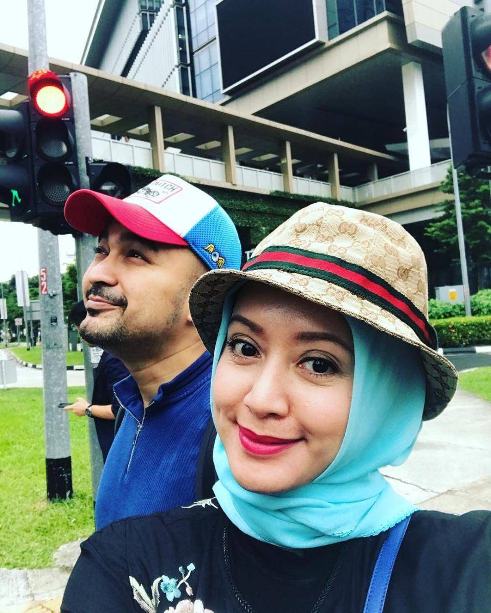 potret David Chalik dan Istri (instagram.com/deivynasution)