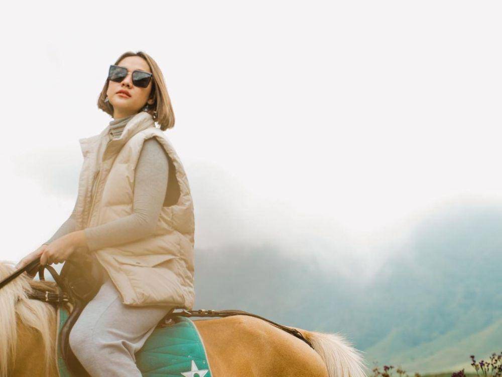 potret BCL di Bromo (instagram.com/bclsinclair)
