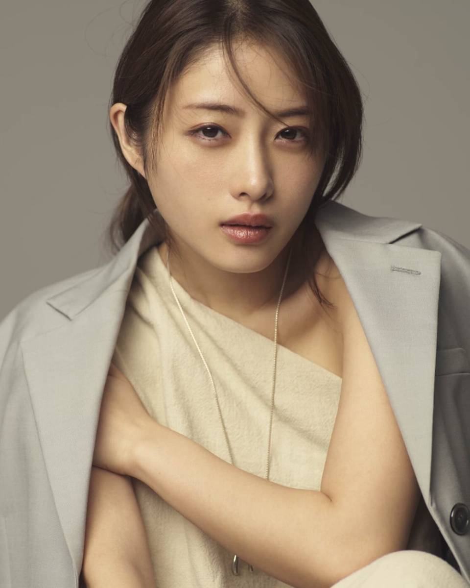 Satomi Ishihara (instagram.com/dailysatomi)