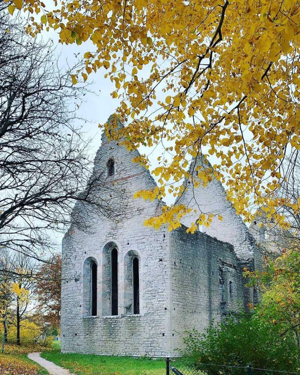potret St. Nicolai Ruin (instagram.com/toppform_visby)