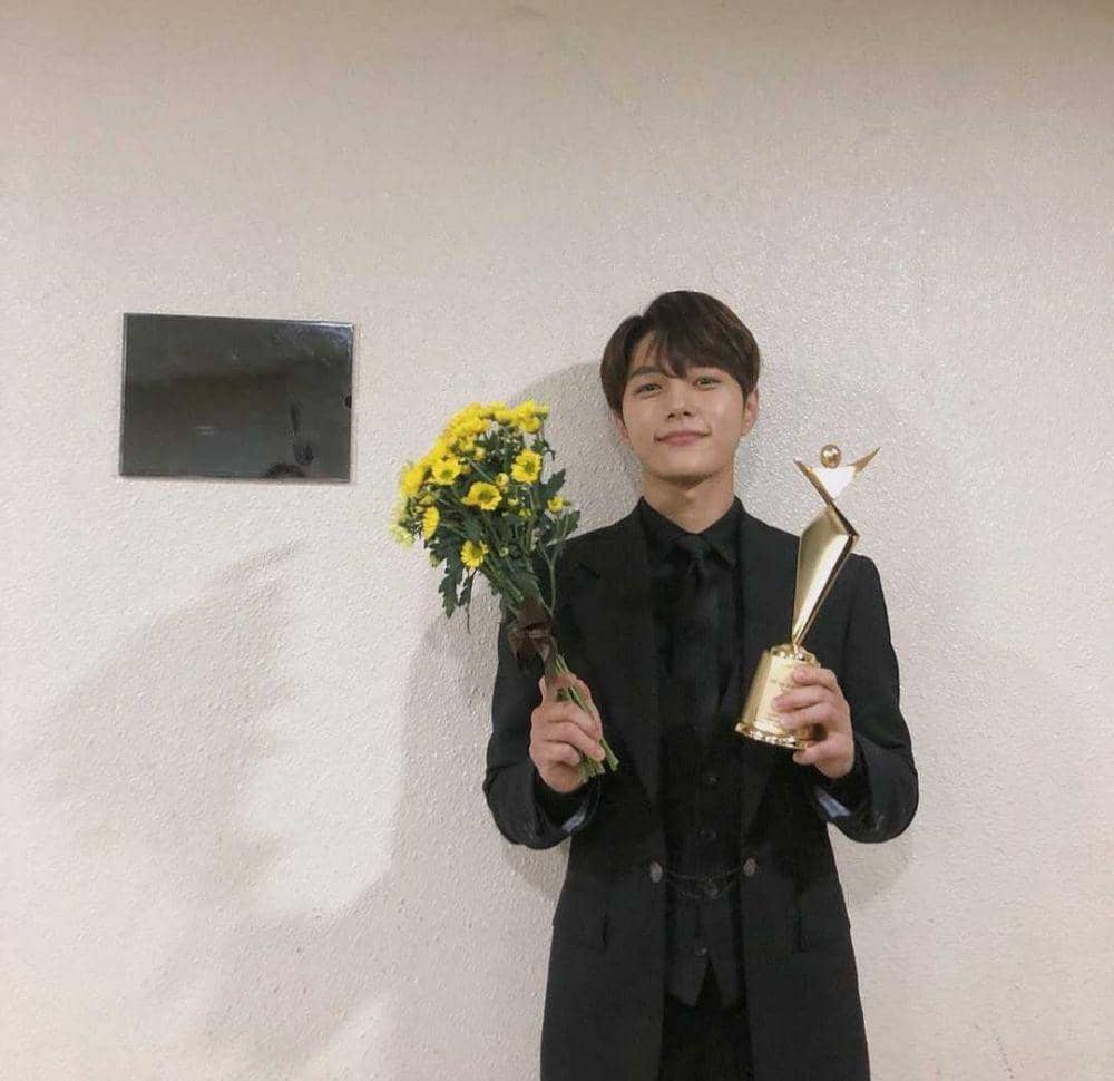 L Infinite (instagram.com/kim_msl)