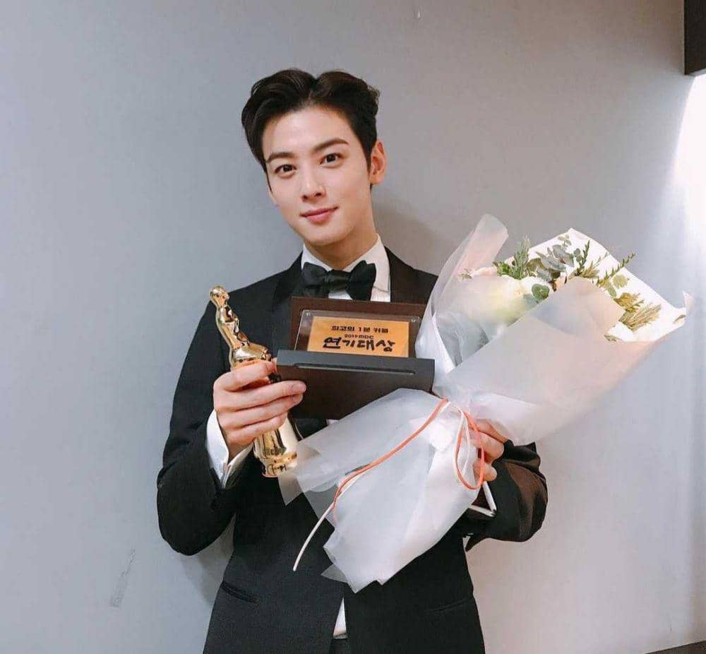 Eunwoo ASTRO (instagram.com/eunwo.o_c)