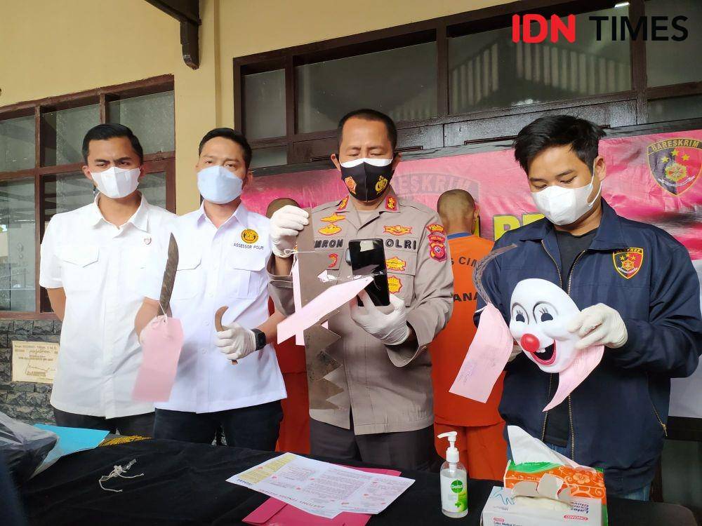 Polisi amankan pelaku pembunuhan anggota XTC. (IDN Times/Bagus F)