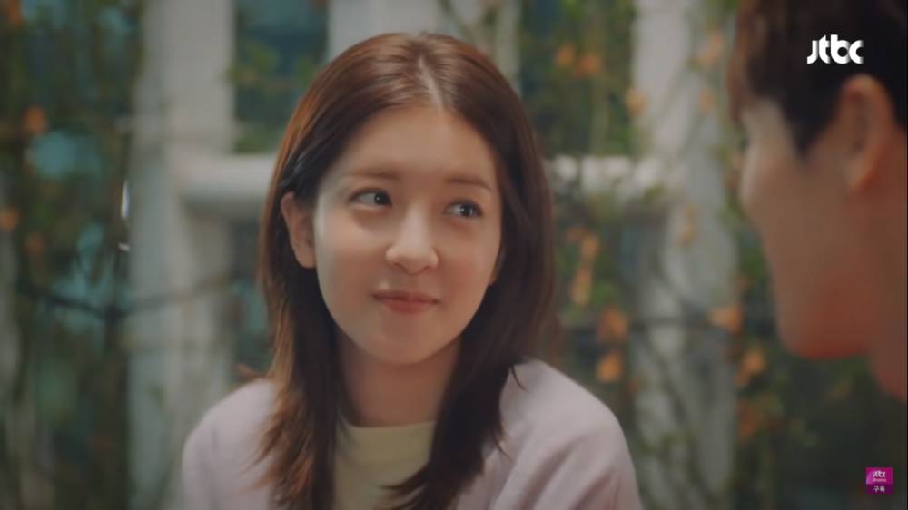 Jung In Sun di drama Laughter in Waikiki (youtube.com/JTBC Drama)