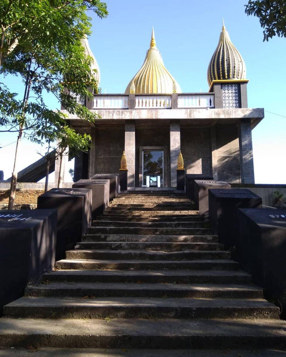 Masjid Walima Emas (instagram.com/rrajengkp)