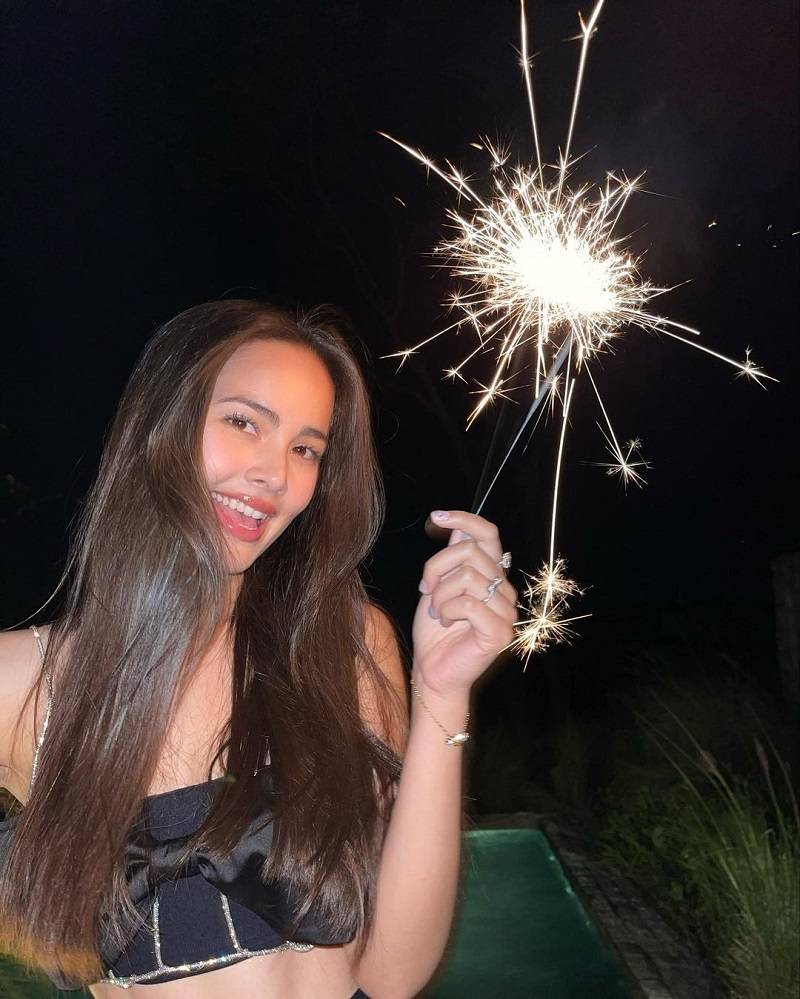 Yaya Urassaya (instagram.com/urassayas)