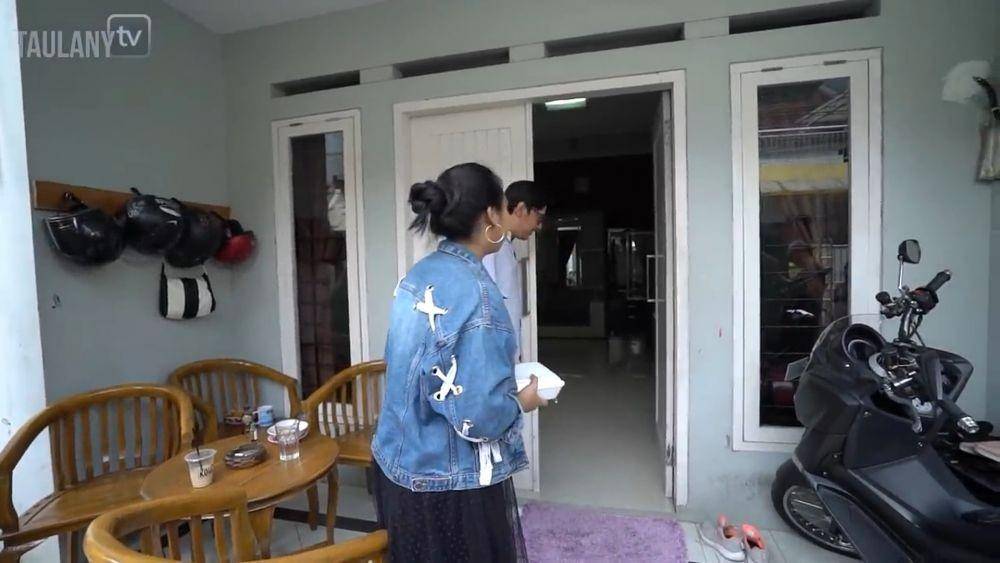 potret rumah Nunung (youtube/Taulany TV)