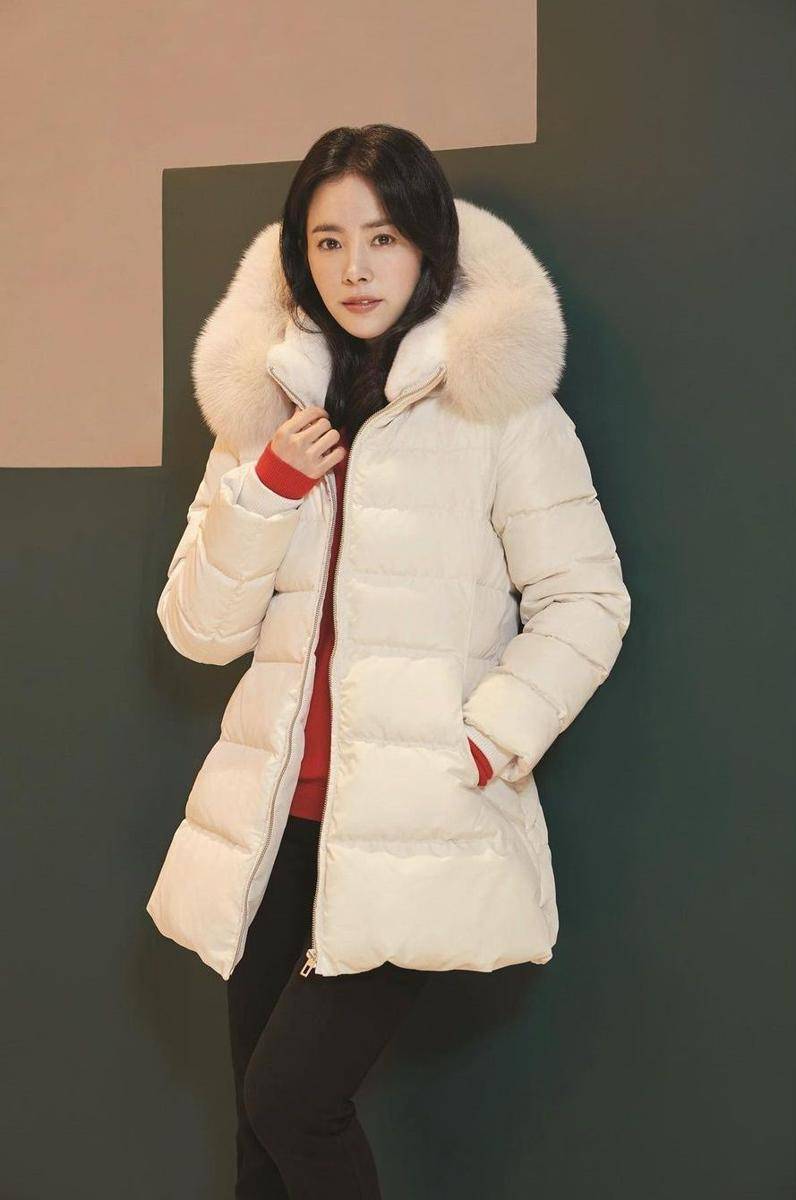Han Ji Min (instagram.com/roma.emo)