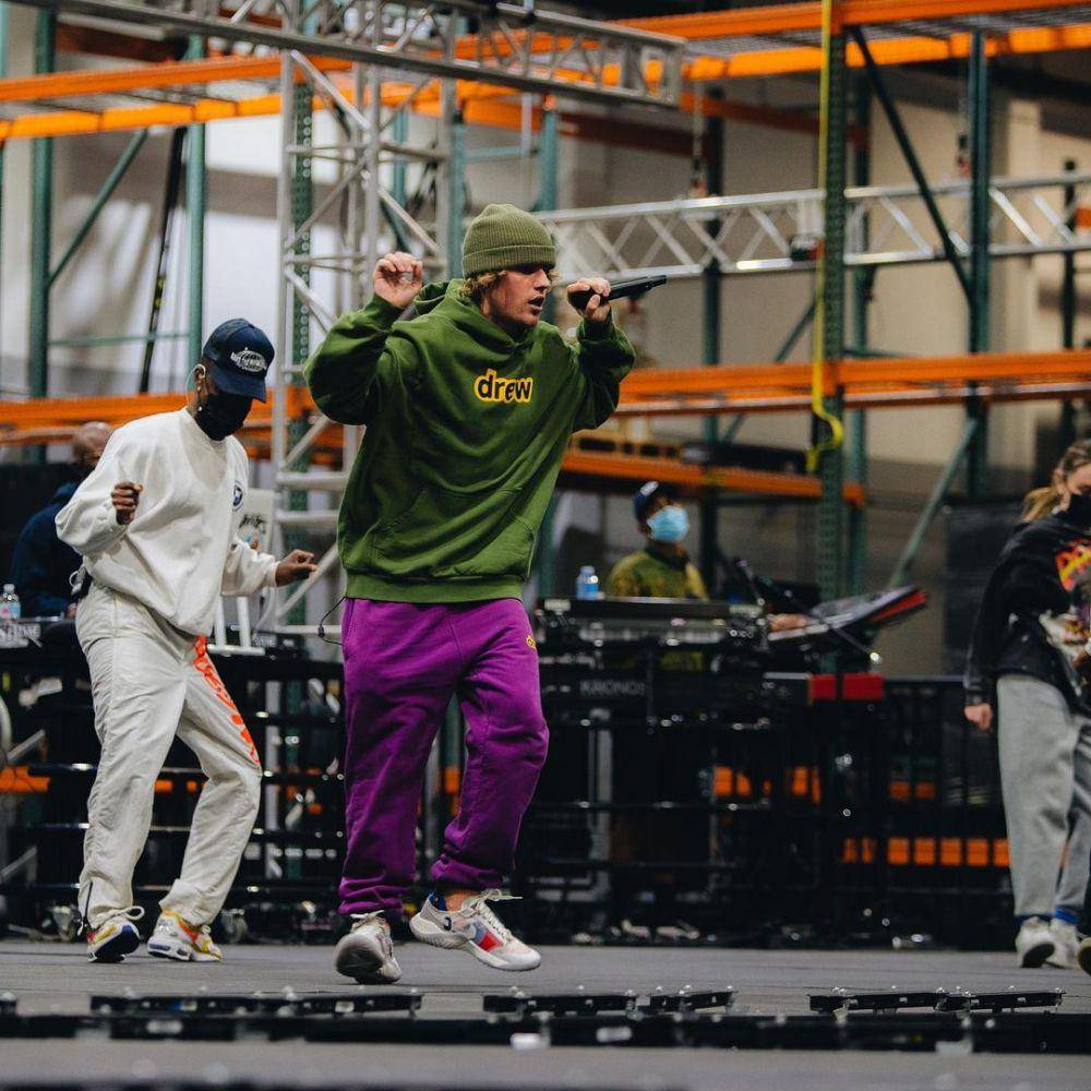 Gaya busana Justin Bieber (instagram.com/justinbieber)