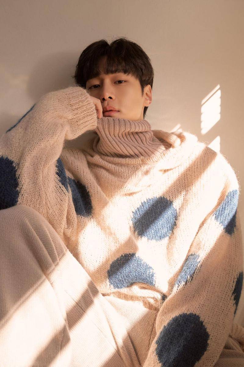 Kang Yoo Seok (post.naver.com/호두앤유ent)