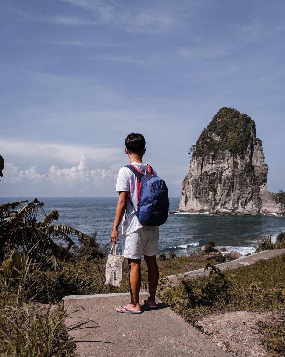 Pantai Pangasan. (instagram.com/thoriqnurhabibi)